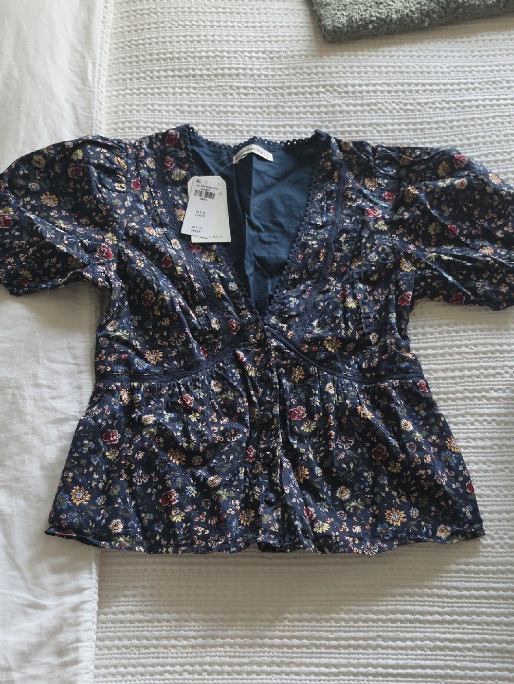 Abercrombie & Fitch Navy Floral V-Neck Peplum Top